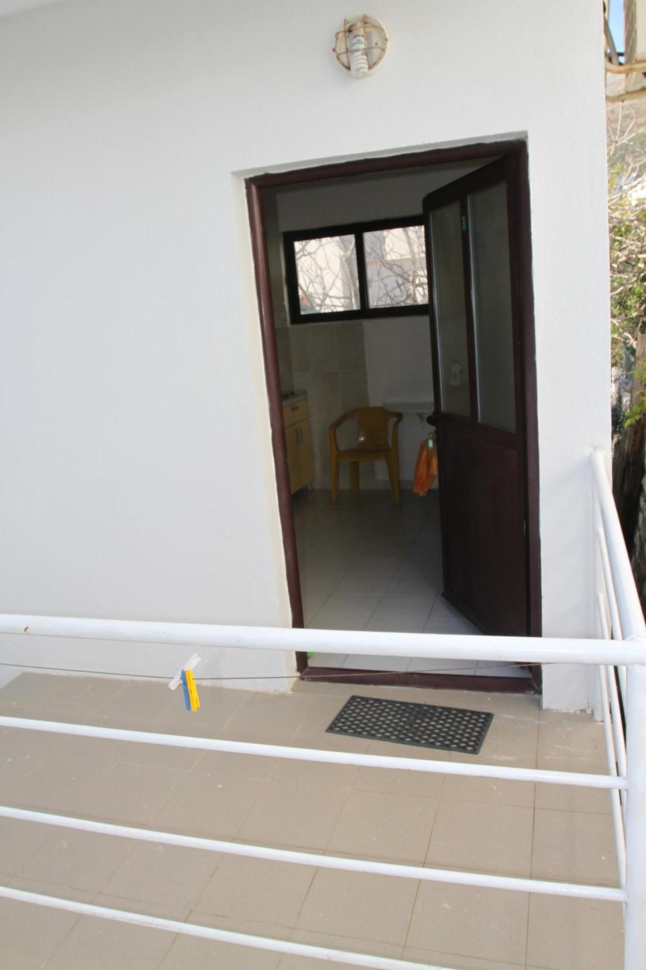 Apartments Popovic Petrovac Eksteriør bilde